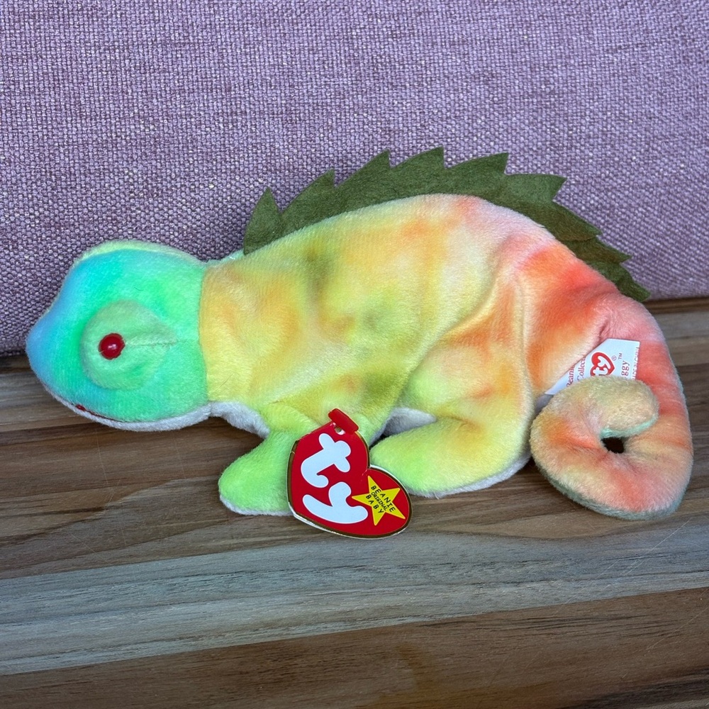 Vintage Ty Beanie Baby Iggy the Iguana Plush With Tag 1997